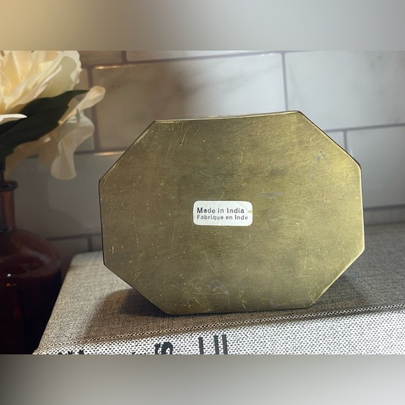 Vintage Brass and Mother of Pearl Jewelry Trinket Box - Picture 8 of 12